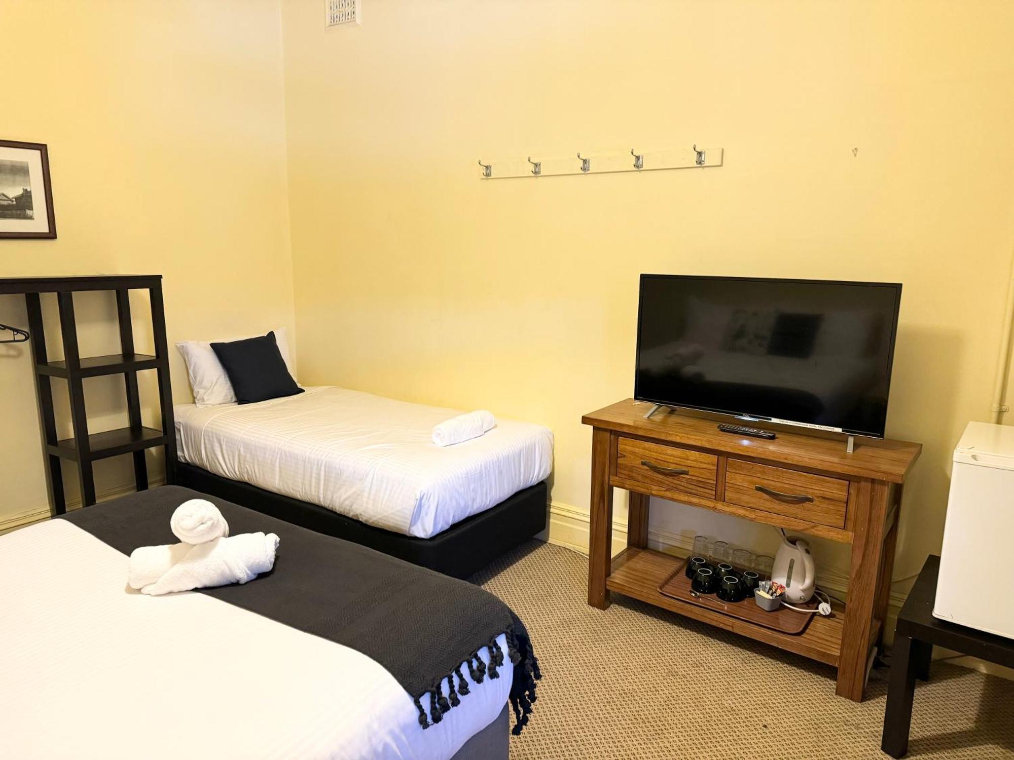 The Commercial Hotel Wallerawang الغرفة الصورة